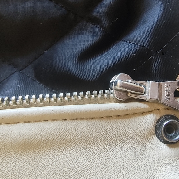 Avirex Cream and Black Bomber Jacket - Picture 7 of 8